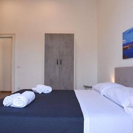 Apartamento Downtown Umberto 74 Nápoles Exterior foto