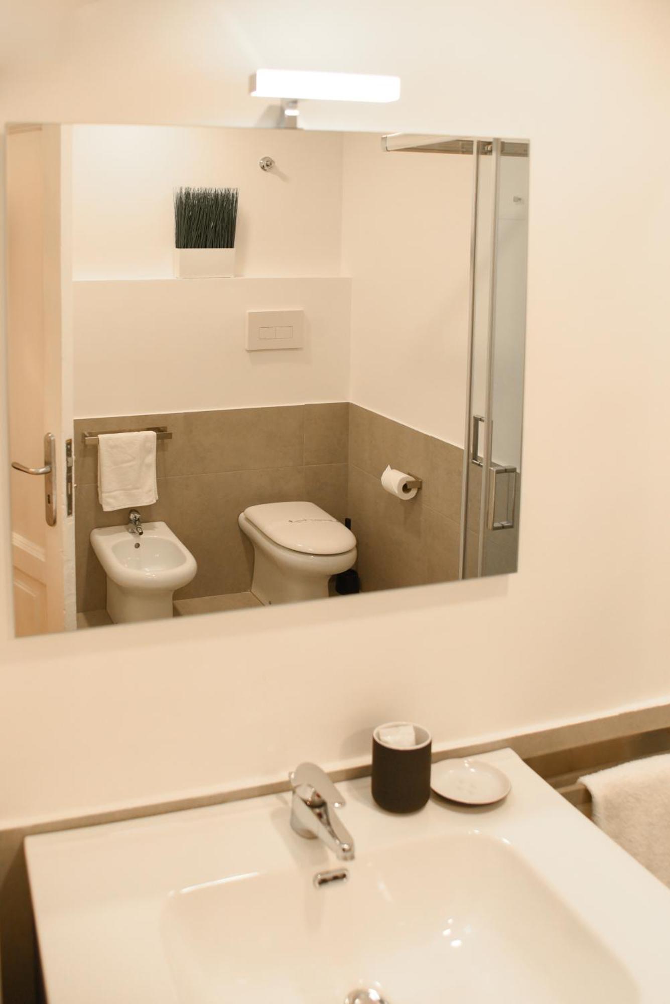 Apartamento Downtown Umberto 74 Nápoles Exterior foto