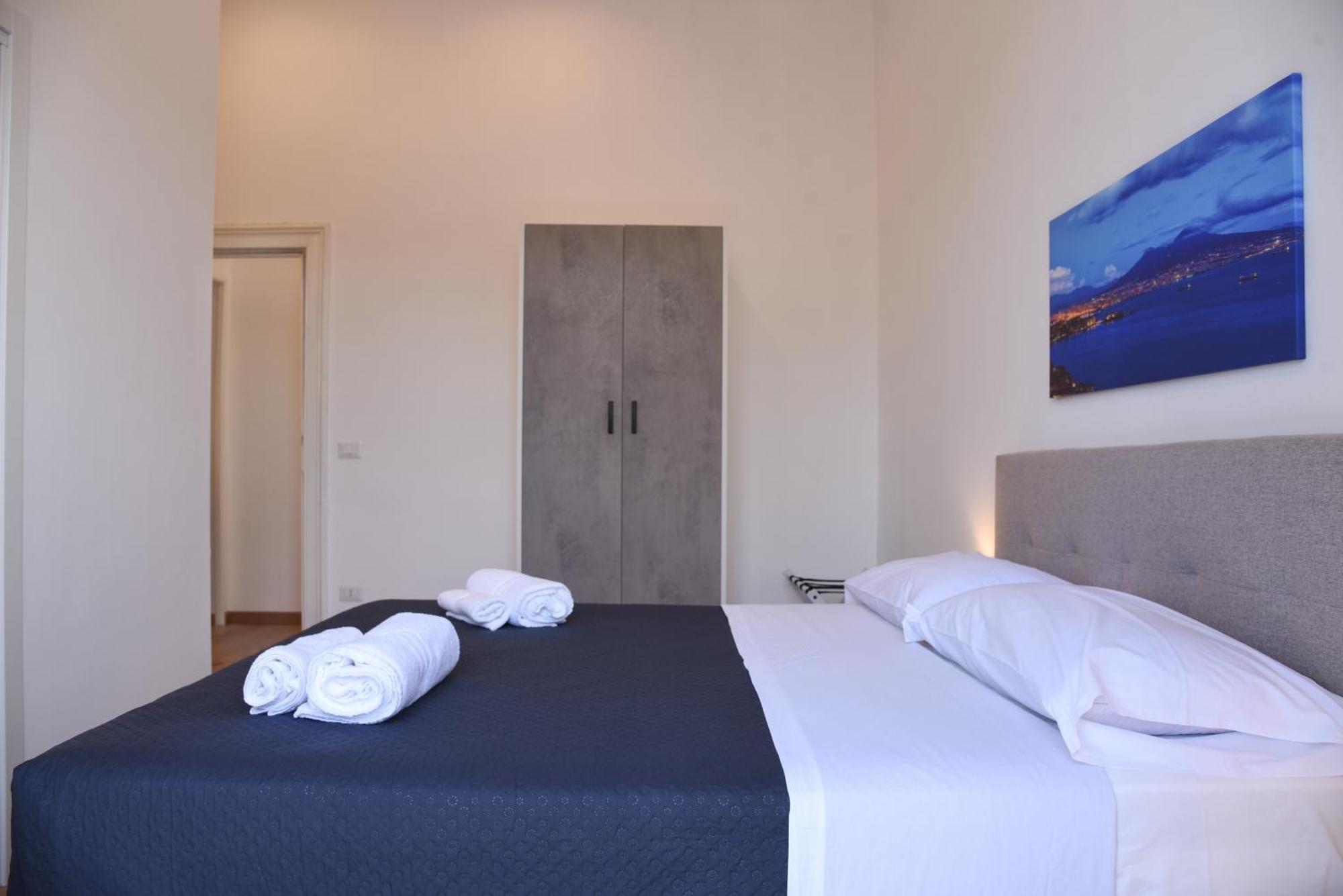 Apartamento Downtown Umberto 74 Nápoles Exterior foto