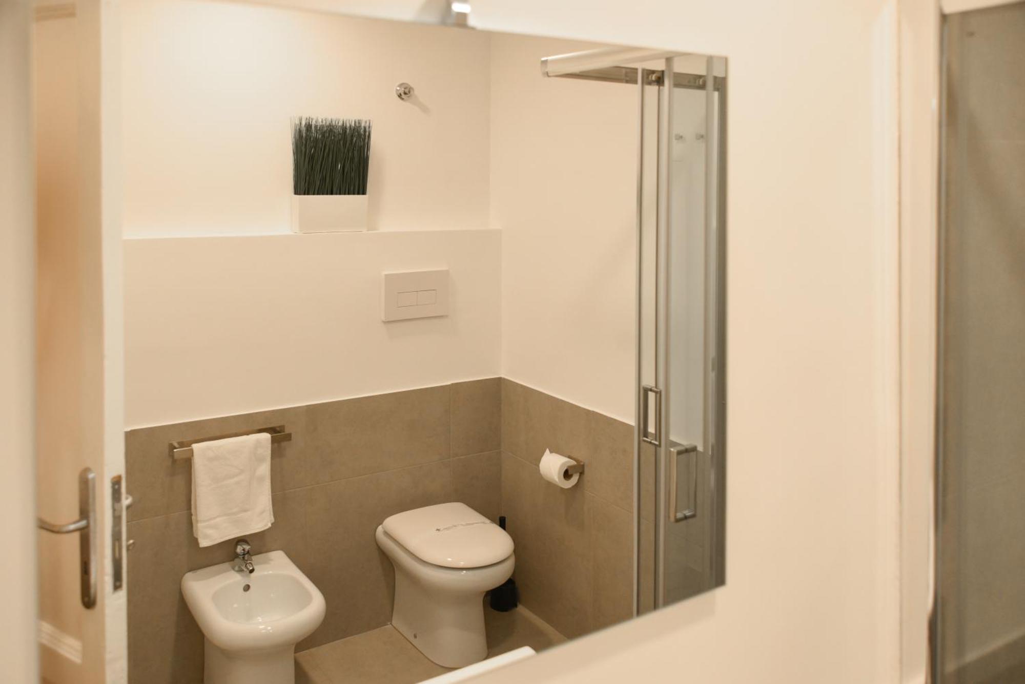 Apartamento Downtown Umberto 74 Nápoles Exterior foto