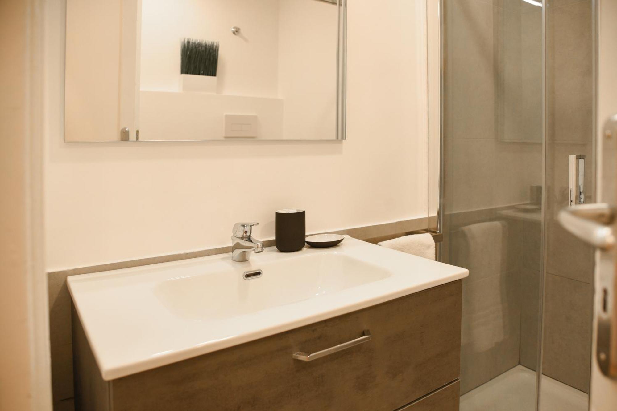 Apartamento Downtown Umberto 74 Nápoles Exterior foto