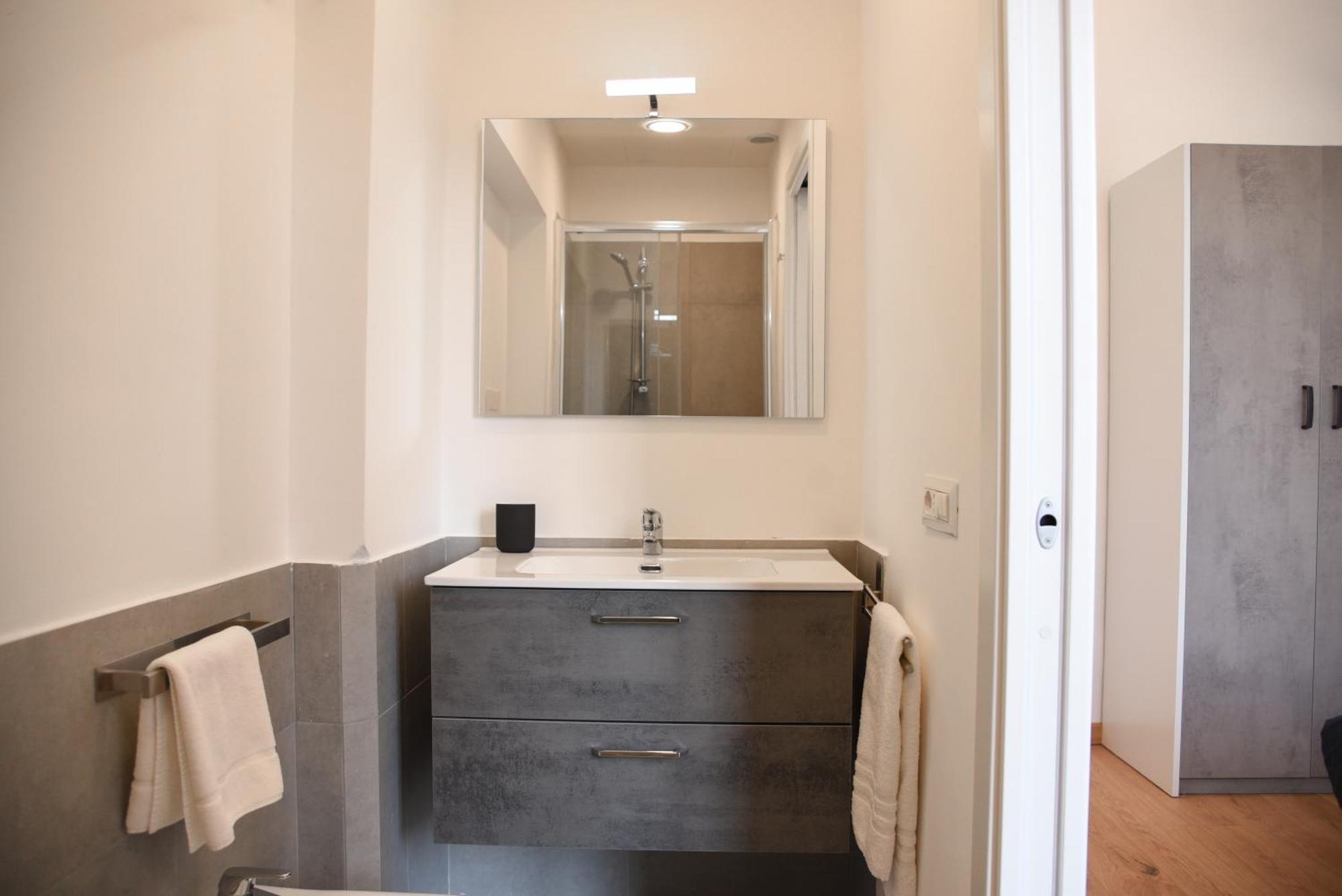 Apartamento Downtown Umberto 74 Nápoles Exterior foto